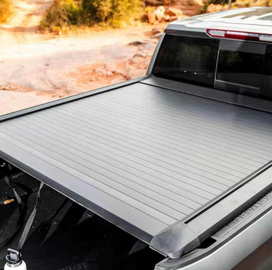 FlatDeck Titan Series – Retractable Aluminum Tonneau Cover